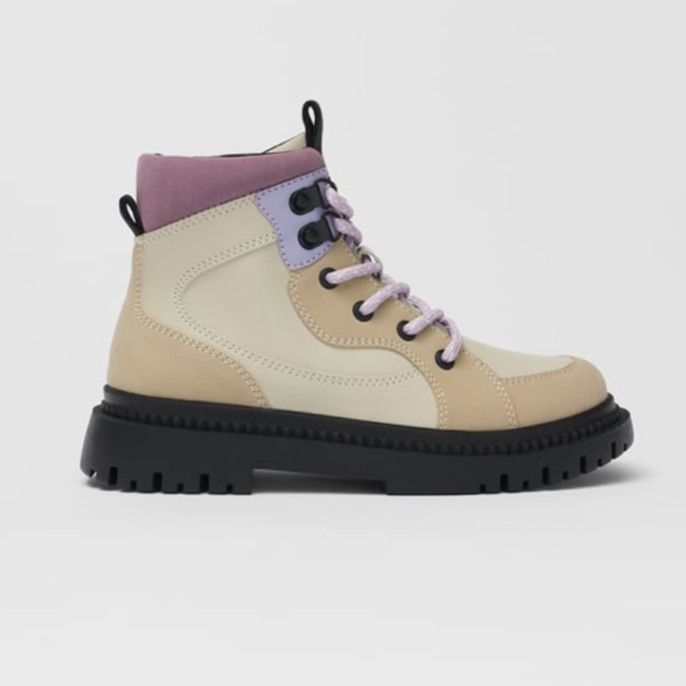Zara Hiking Boots size 4(9in)